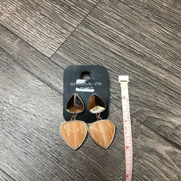 2/$20 Peachy Gold Dangle Drop Earrings - Picture 3 of 6